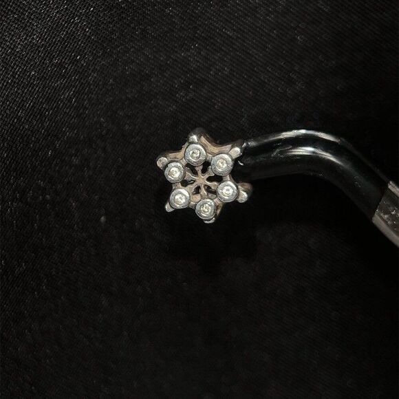 Chamilia 6 Cz Starlike Charm - Picture 2 of 3